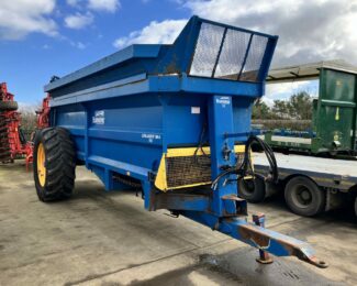 BUNNINGS LOWLANDER 150 MUCK SPREADER (2010)