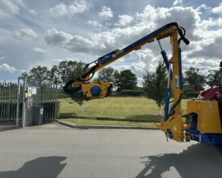 BOMFORD TURNER B8181 HEDGECUTTER (2022)
