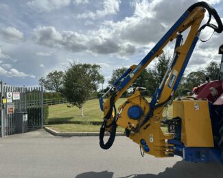 BOMFORD TURNER B8181 HEDGECUTTER (2022)
