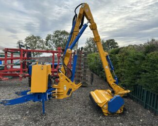 BOMFORD TURNER B8181 HEDGECUTTER (2022)