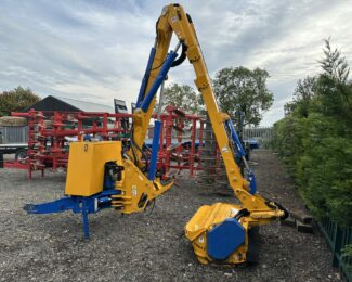 BOMFORD TURNER B8181 HEDGECUTTER (2022)