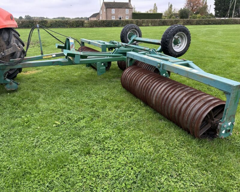 COUSINS CONTOUR ROLLS