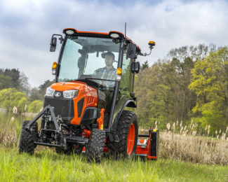 KUBOTA LX-401 CAB COMPACT TRACTOR (40HP)