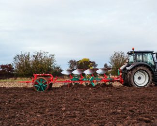 KVERNELAND SINGLE TRAILED SOIL PACKER