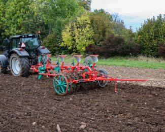 KVERNELAND SINGLE TRAILED SOIL PACKER