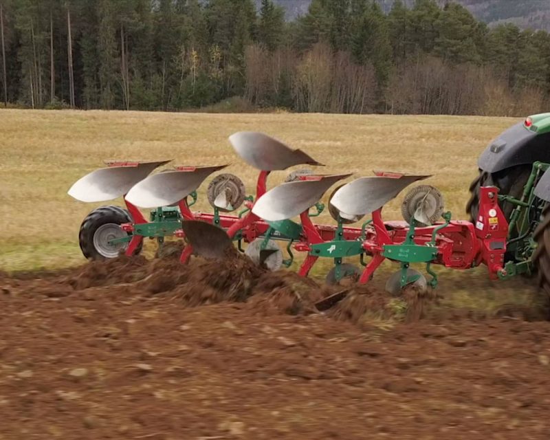 KVERNELAND 2500 i-PLOUGH