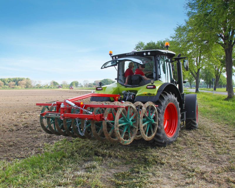 KVERNELAND DOUBLE TRAILED SOIL PACKER