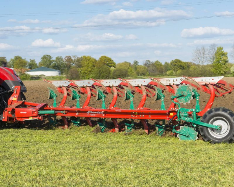 KVERNELAND 2500 i-PLOUGH