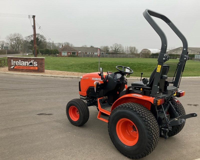 KUBOTA B2261 COMPACT TRACTOR FOR HIRE