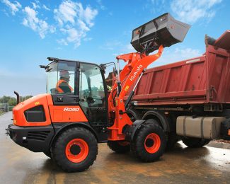 KUBOTA R090 WHEEL LOADER