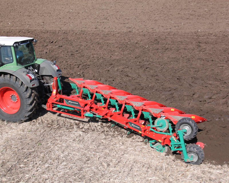 KVERNELAND LO PLOUGH