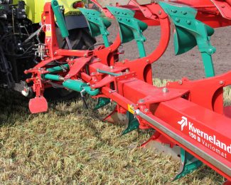 KVERNELAND 150 B VARIOMAT PLOUGH