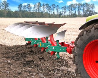 KVERNELAND 150 S PLOUGH