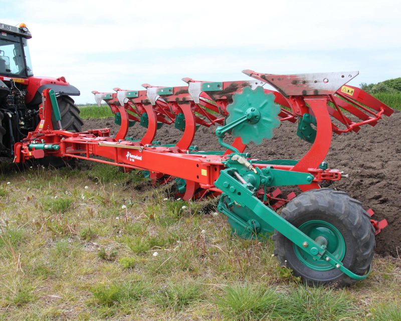 KVERNELAND ED PLOUGH