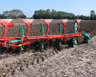 KVERNELAND ES PLOUGH