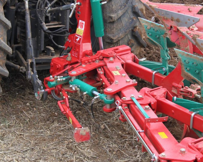 KVERNELAND LS PLOUGH