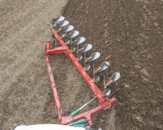 KVERNELAND PN PLOUGH