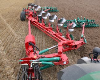 KVERNELAND PW PLOUGH