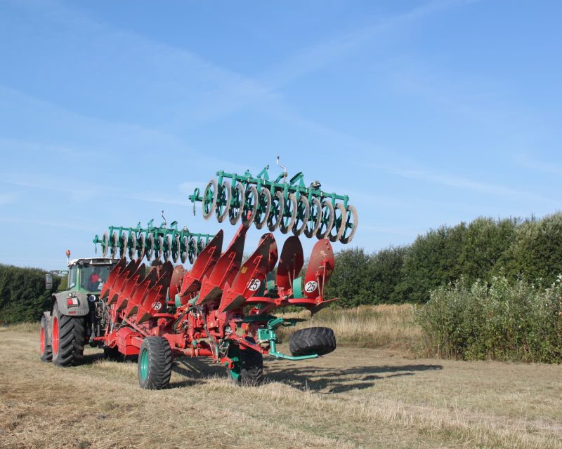 KVERNELAND RW PLOUGH