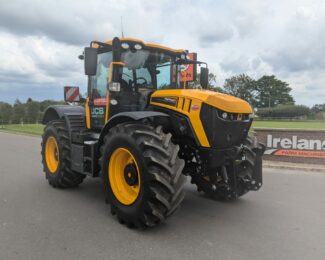 JCB FASTRAC 4220 ICON For Hire
