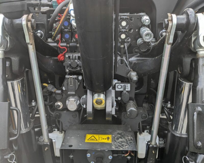 JCB FASTRAC 4220 ICON For Hire