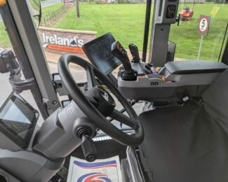 JCB FASTRAC 4220 ICON For Hire