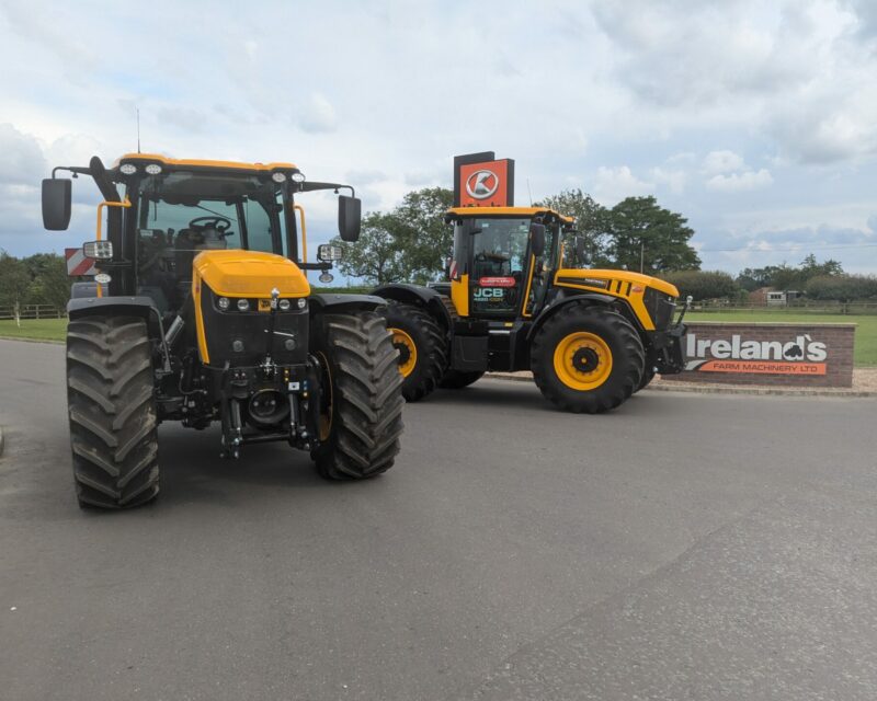 JCB FASTRAC 4220 ICON For Hire