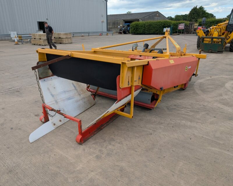 SAMON ONION WINDROWER