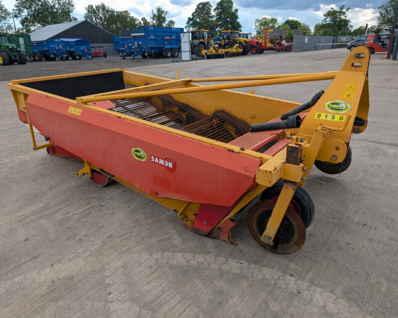 SAMON ONION WINDROWER