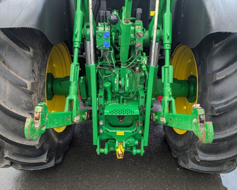 JOHN DEERE 6140R (2014)