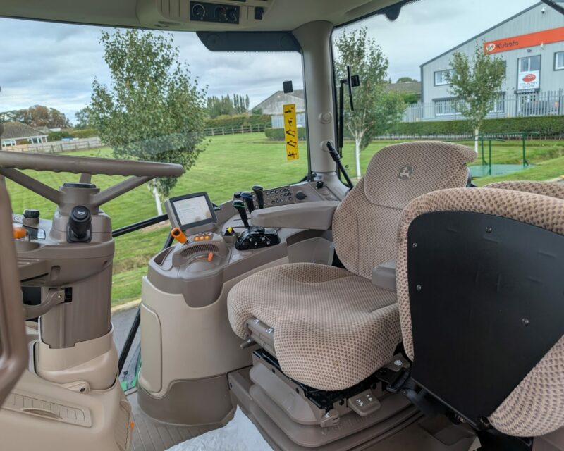 JOHN DEERE 6140R (2014)