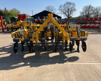 GRANGE MACHINERY 3M STRIP TILL