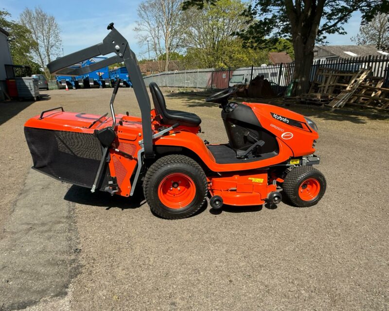 KUBOTA GR2120 RIDE ON MOWER