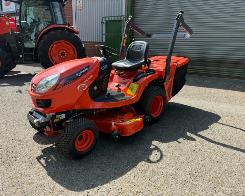 KUBOTA GR2120 RIDE ON MOWER