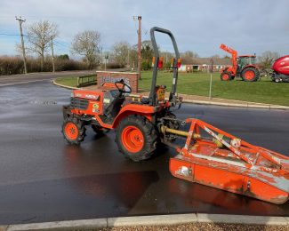 KUBOTA B1700 COMPACT TRACTOR FOR HIRE