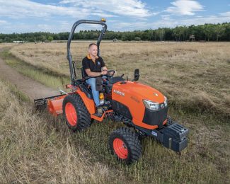 KUBOTA B2231 ROPS COMPACT TRACTOR (23HP)