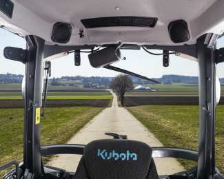 KUBOTA LX-401 CAB COMPACT TRACTOR (40HP)