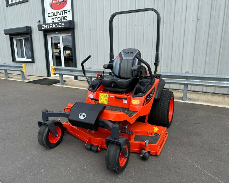 KUBOTA ZD1211 ZERO TURN RIDE ON MOWER FOR HIRE