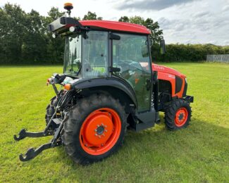 KUBOTA M5-102N