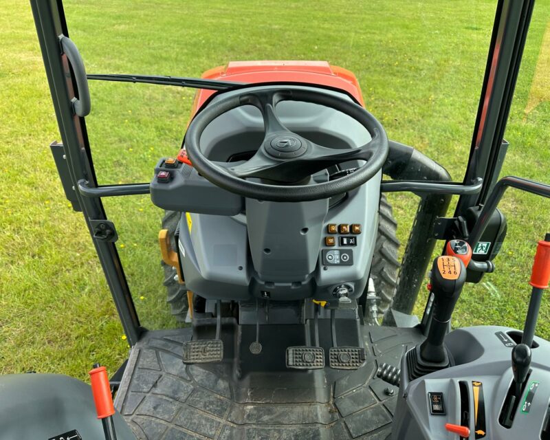 KUBOTA M5-102N