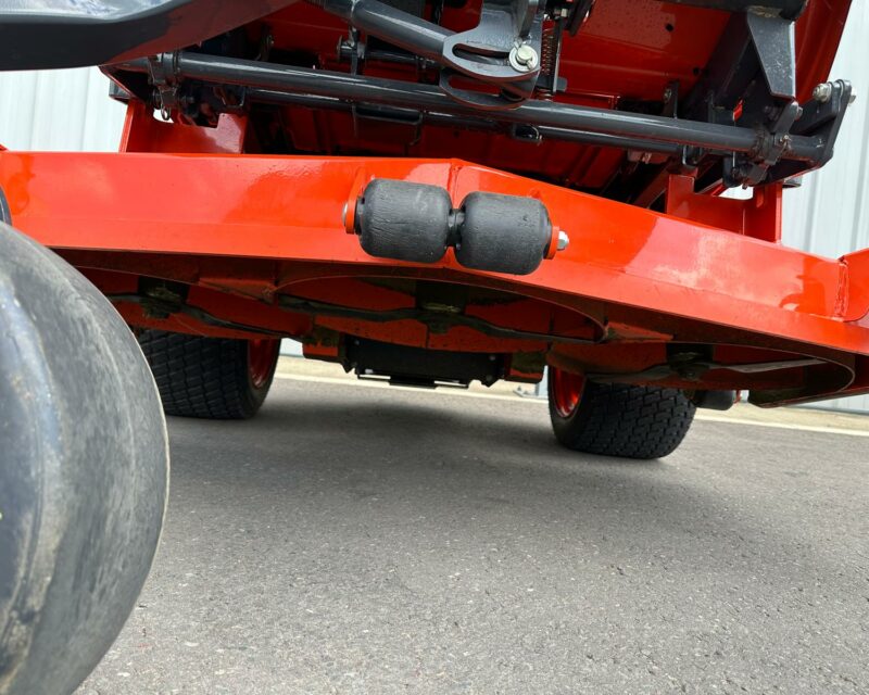 KUBOTA ZD1211 ZERO TURN RIDE ON MOWER FOR HIRE