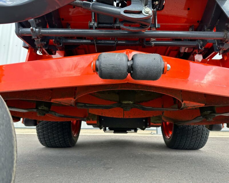 KUBOTA ZD1211 ZERO TURN RIDE ON MOWER FOR HIRE