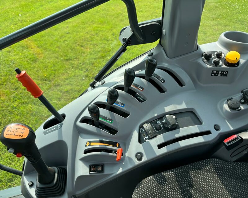 KUBOTA M5-102N