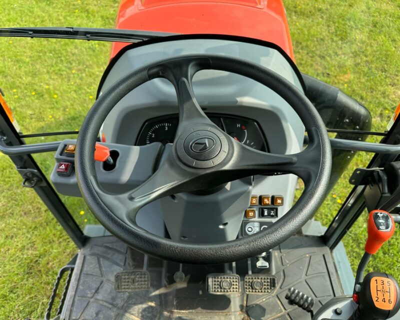KUBOTA M5-102N