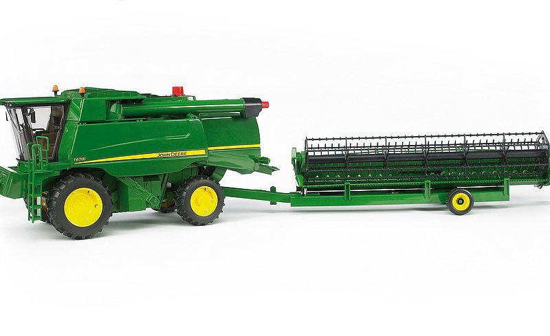 BRUDER JOHN DEERE T670i COMBINE HARVESTER