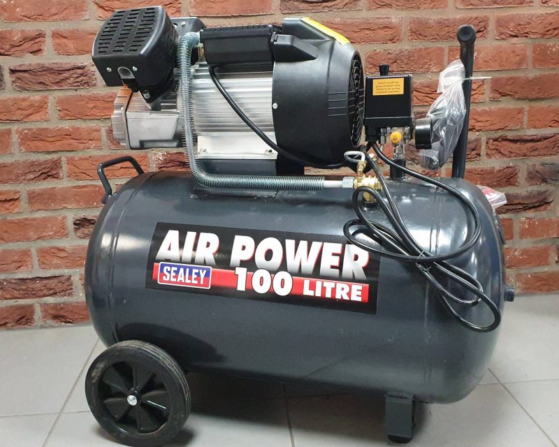 SEALEY 100L COMPRESSOR V-TWIN DIRECT DRIVE 3HP