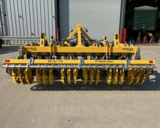 GRANGE MACHINERY 3M STRIP TILL