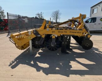 GRANGE MACHINERY 3M STRIP TILL